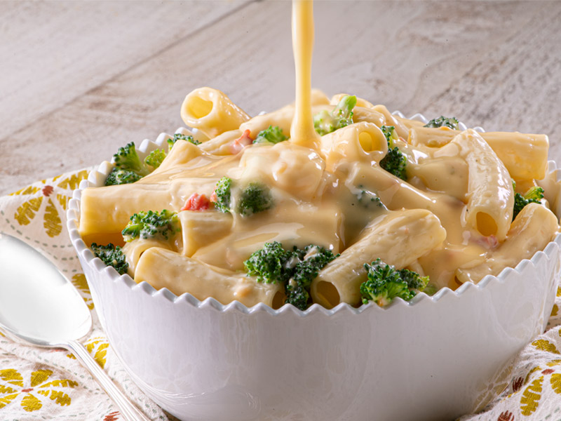 Broccoli Mac and Cheese | Recipes | ¡Yo Quiero!™️ Brands